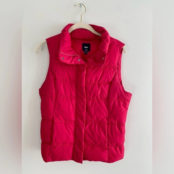 Gap Barbie Core Hot Pink Puffer Vest  Size Small - Picture 1 of 7